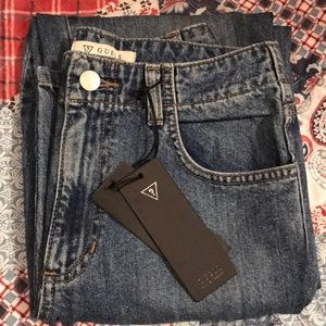 GUESS High-waisted Mom Jeans